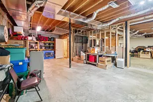 124 W Dogwood Cir, Burnsville, NC 28714 - Photo 24