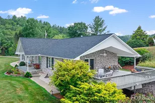 124 W Dogwood Cir, Burnsville, NC 28714 - Photo 4