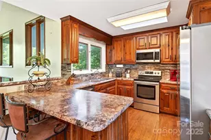 415 Reel Hollow Rd, Marion, NC 28752 - Photo 8