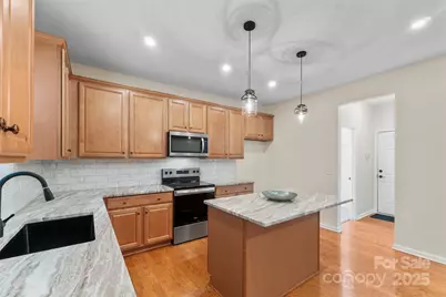 1043 Boxelder Lane, Charlotte, NC 28262 - Photo 6