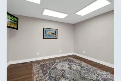 147 E Court Street, Rutherfordton, NC 28139 - Photo 6