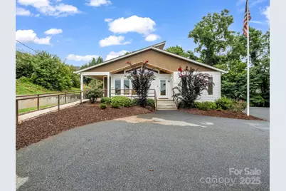 147 E Court Street, Rutherfordton, NC 28139 - Photo 1