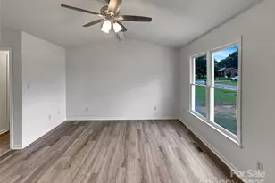 4609 Cottonwood Ln, Gastonia, NC 28052 - Photo 10