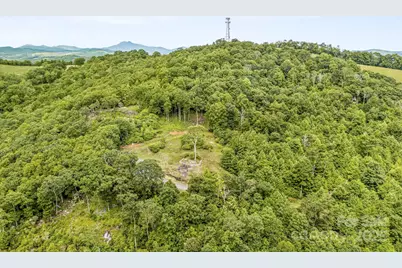 1260 Mountain Laurel Parkway Lot #8, Newland, NC 28657 - Photo 10