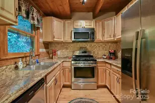 48 Buck Ridge Rd, Fairview, NC 28730 - Photo 10