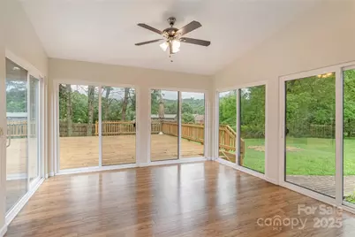 27 Country Road, Hendersonville, NC 28791 - Photo 16