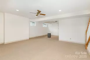 27 Country Rd, Hendersonville, NC 28791 - Photo 30