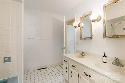 27 Country Road, Hendersonville, NC 28791 - Photo 26