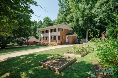 427 Willow Road, Salisbury, NC 28147 - Photo 2