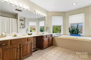 110 Stonecrest Dr, Asheville, NC 28803 - Photo 10