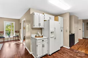 110 Stonecrest Dr, Asheville, NC 28803 - Photo 14