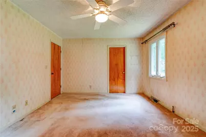 1329 Kings Circle, Shelby, NC 28150 - Photo 12