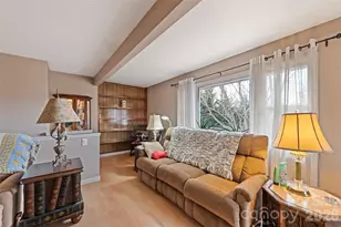 41 Vista Dr, Clyde, NC 28721 - Photo 8