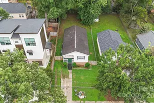 820 E 18th St, Charlotte, NC 28205 - Photo 12