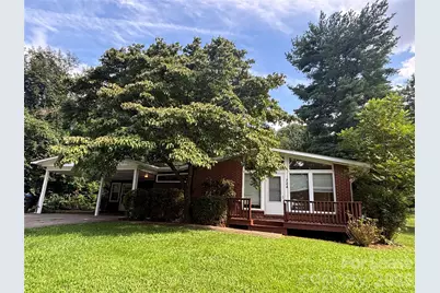 724 Oakdale Drive, Statesville, NC 28677 - Photo 2