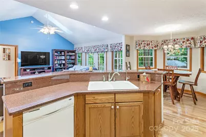 93 Hickory Drive, Maggie Valley, NC 28751 - Photo 10