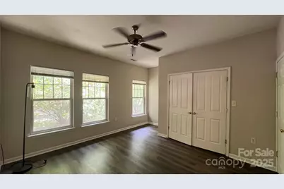 614 E 9th Street, Charlotte, NC 28202 - Photo 8