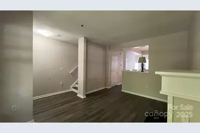 614 E 9th Street, Charlotte, NC 28202 - Photo 4