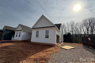 1353 Knob Crk Dr, Gastonia, NC 28054 - Photo 2