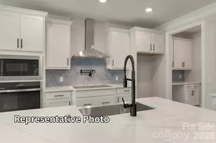 1353 Knob Crk Dr, Gastonia, NC 28054 - Photo 8