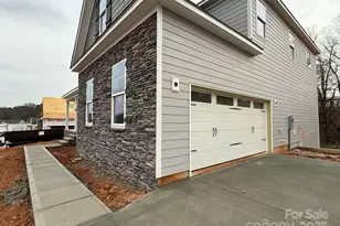 1345 Knob Crk Dr, Gastonia, NC 28054 - Photo 2