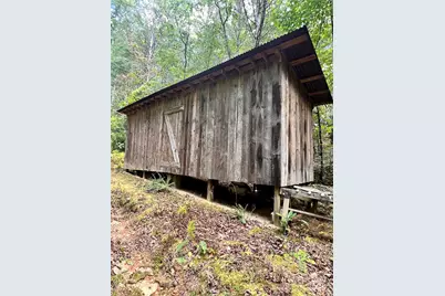 653 Lakeview Drive N, Marion, NC 28752 - Photo 40