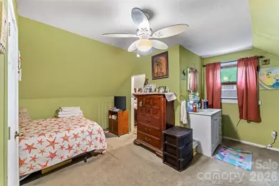 653 Lakeview Drive N, Marion, NC 28752 - Photo 22