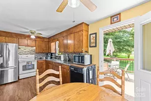 4671 Crystal St, Claremont, NC 28610 - Photo 4