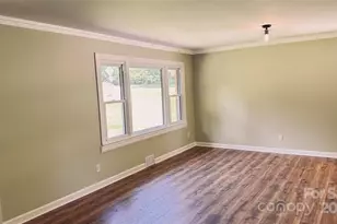 2680 Peachtree Rd, Statesville, NC 28625 - Photo 8