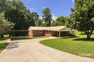 2680 Peachtree Rd, Statesville, NC 28625 - Photo 2