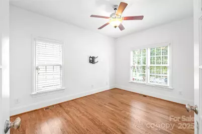 915 Millbrook Road, Charlotte, NC 28211 - Photo 18