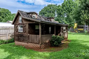 1106 3rd St Dr SE, Conover, NC 28613 - Photo 36