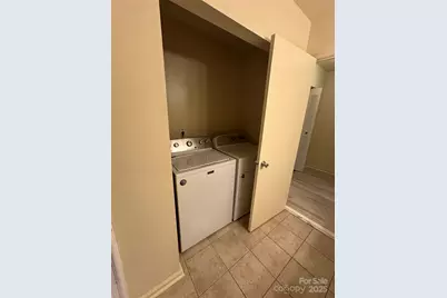 8816 Hunter Ridge Drive, Charlotte, NC 28226 - Photo 10