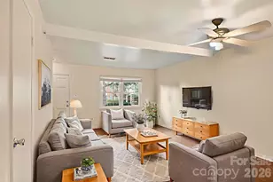 8816 Hunter Ridge Dr, Charlotte, NC 28226 - Photo 4