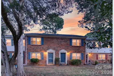 8816 Hunter Ridge Drive, Charlotte, NC 28226 - Photo 2