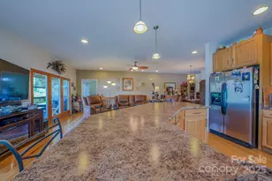 101 Lake Club Ln, Nebo, NC 28761 - Photo 28