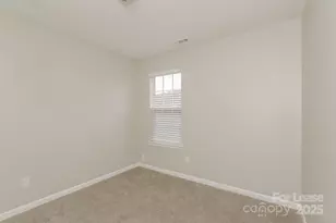 5627 Henderson Oaks Dr, Charlotte, NC 28269 - Photo 12