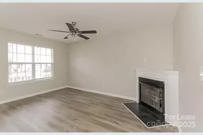 5627 Henderson Oaks Drive, Charlotte, NC 28269 - Photo 4