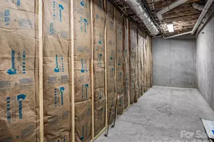 281 Carriage Crest Dr, Hendersonville, NC 28791 - Photo 40