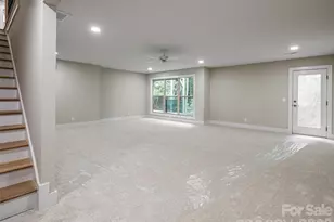 281 Carriage Crest Dr, Hendersonville, NC 28791 - Photo 34