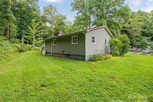 17 Forest Dr, Maggie Valley, NC 28751 - Photo 4