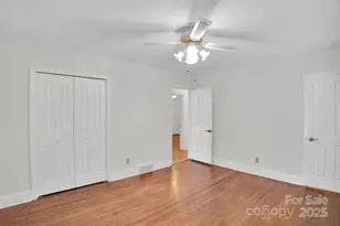 1212 Burtonwood Cir, Charlotte, NC 28212 - Photo 32