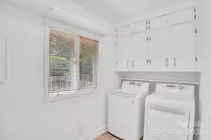 1212 Burtonwood Cir, Charlotte, NC 28212 - Photo 14