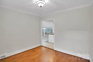 1212 Burtonwood Cir, Charlotte, NC 28212 - Photo 10