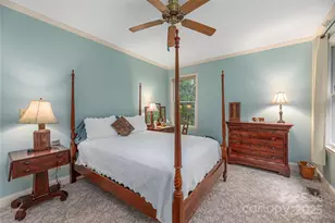 37 Wood Robin Ln, Black Mountain, NC 28711 - Photo 18