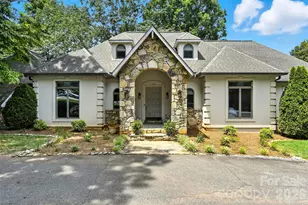 5042 Ridgeland Dr, Hickory, NC 28602 - Photo 2