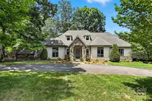 5042 Ridgeland Dr, Hickory, NC 28602 - Photo 1