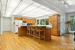 5042 Ridgeland Dr, Hickory, NC 28602 - Photo 8