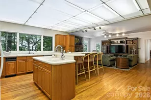 5042 Ridgeland Dr, Hickory, NC 28602 - Photo 10