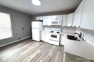 310 Catawba Ave W, Mount Holly, NC 28120 - Photo 8